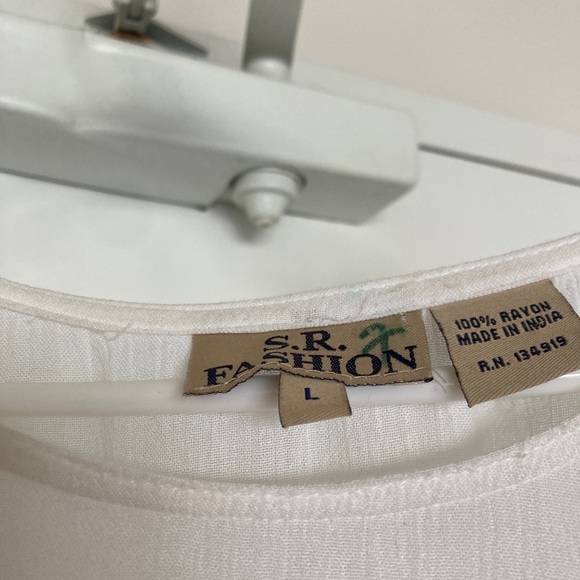 A. F. Fashion white gauze dress size large with some geometric decor. - Picture 8 of 13